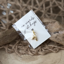 Hanger + kaartje | no words just hugs