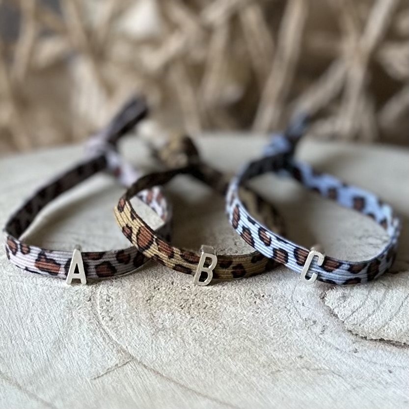 Armbanden | Buckle Leopard Initiale