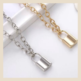 Ketting met hangslotje.