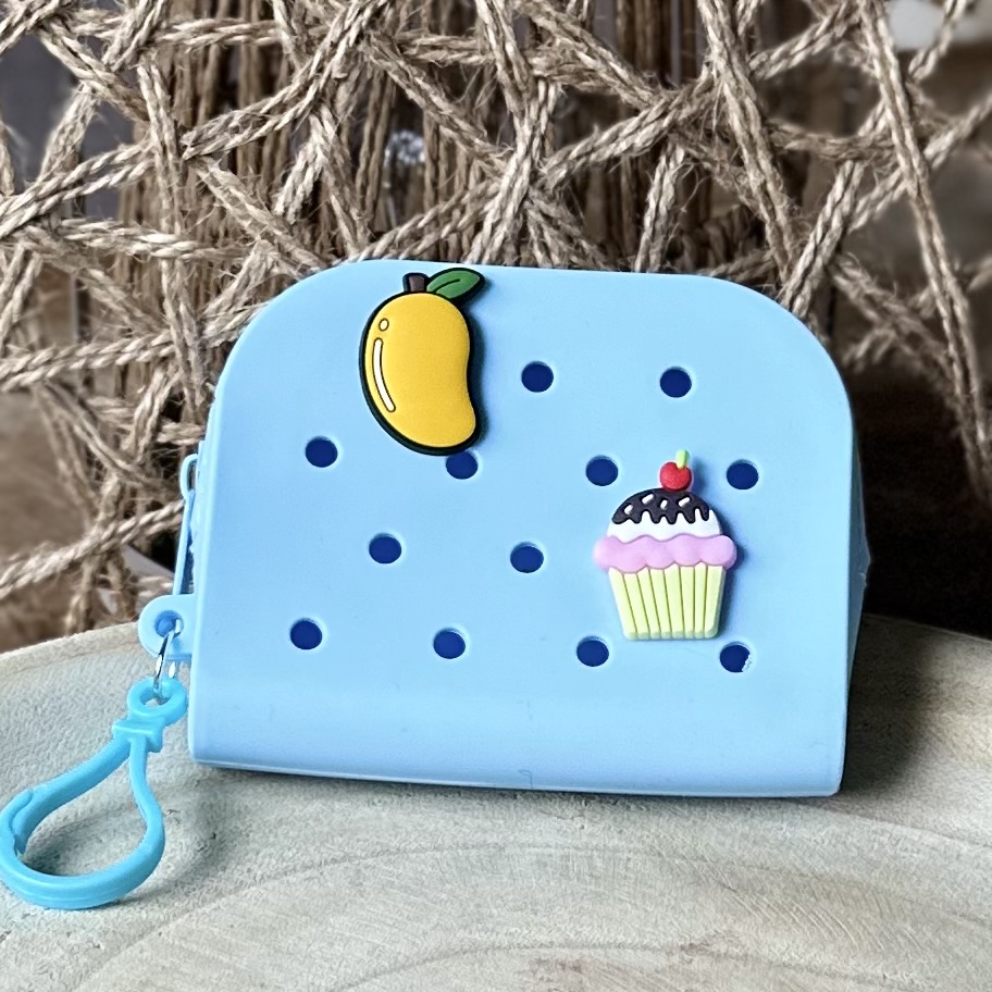 Mini tasje/ portemonneetje met charms