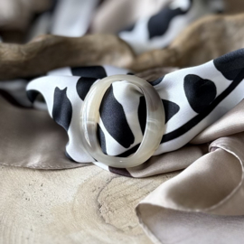 Sjaalgesp | Scarf twist