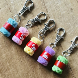 Etuihanger | Bolletje wol