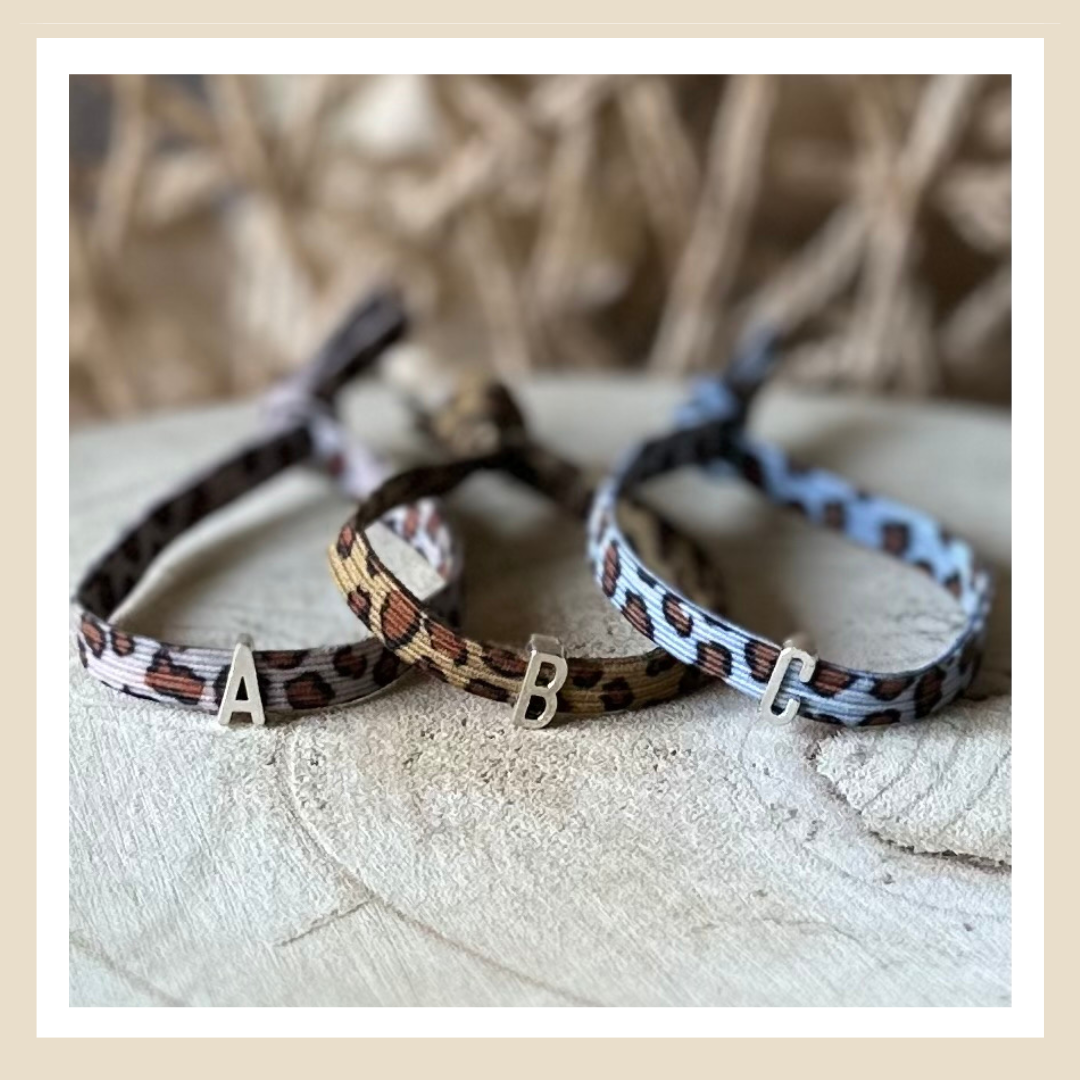 Armbanden | Buckle Leopard Initiale