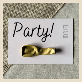 Kaart | Let's go Party!-beige + goudkleurige ballon