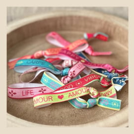 Armbandjes elastisch lint | Happy quotes