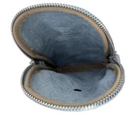 Leren telefoontasje Babyblauw met schouderband