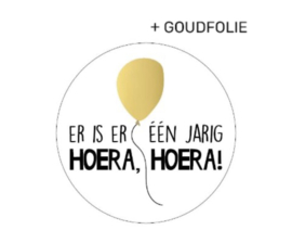 Er is er één jarig