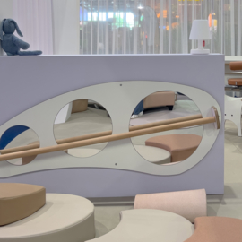 Organische loopspiegel met loopstang