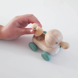 wooden mum and baby duck - nordic