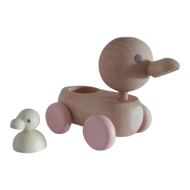 wooden mum and baby duck - pastel