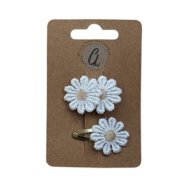 Babyhaarclipje margrietjes wit