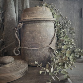 Oude Nepalese pot 140 (H 31 cm)