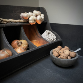 4-vaks gruttersbak (br. 48 cm.)