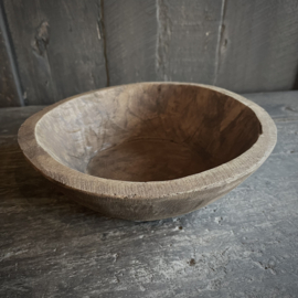 Oud houten schaaltje 1 ( Dia 20 cm)