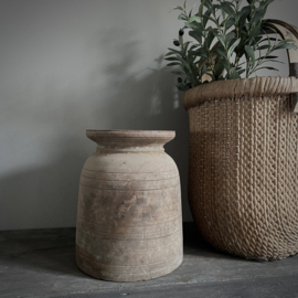 Oude Nepalese pot  NR130 (H 32 cm)