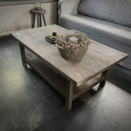Zware houten salontafel (120 x 70)
