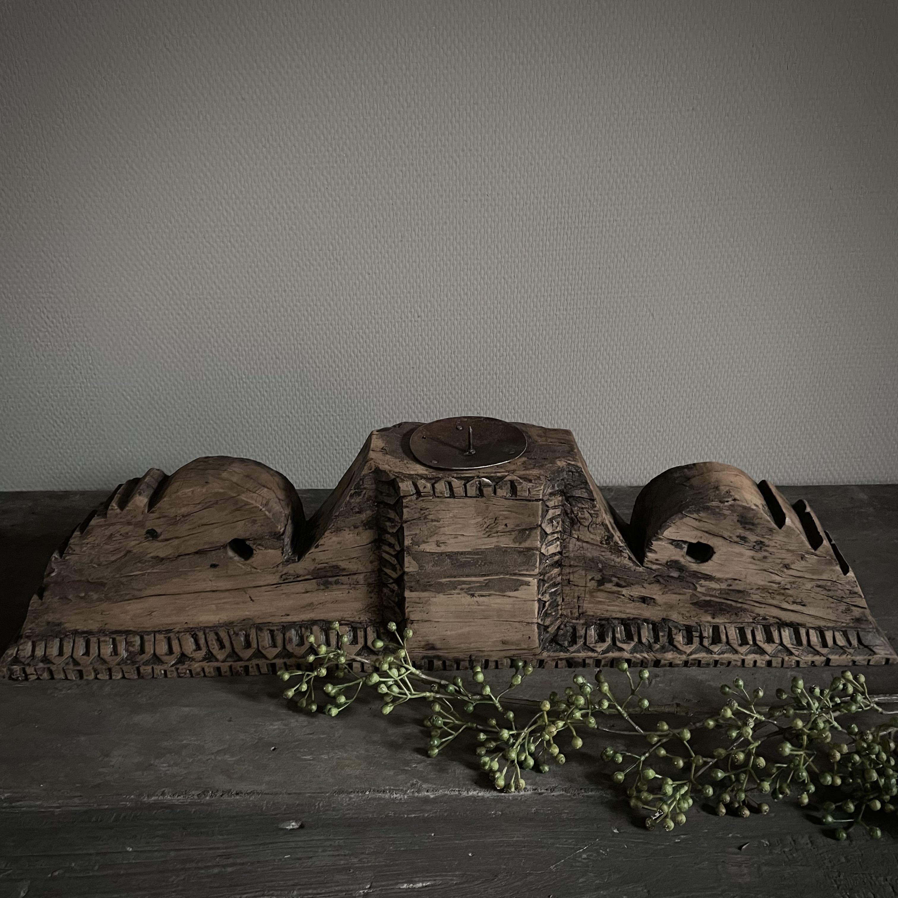 Oud ornament NR 43 ( L 70,5 cm.)