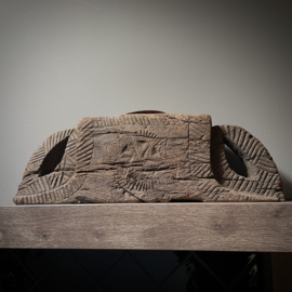 Oud ornament ( L 39 cm.)