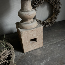 Unieke houten balusterlamp inclusief kap  (H 45 cm)
