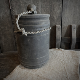 Houten pot met deksel (H 26 cm.)