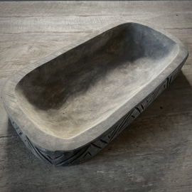 Langwerpige houten schaal 'Carved'
