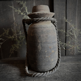 Oude Nepalese pot 89 (H 25,5 cm)
