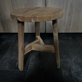 Houten kruk  (H 45,5 cm)