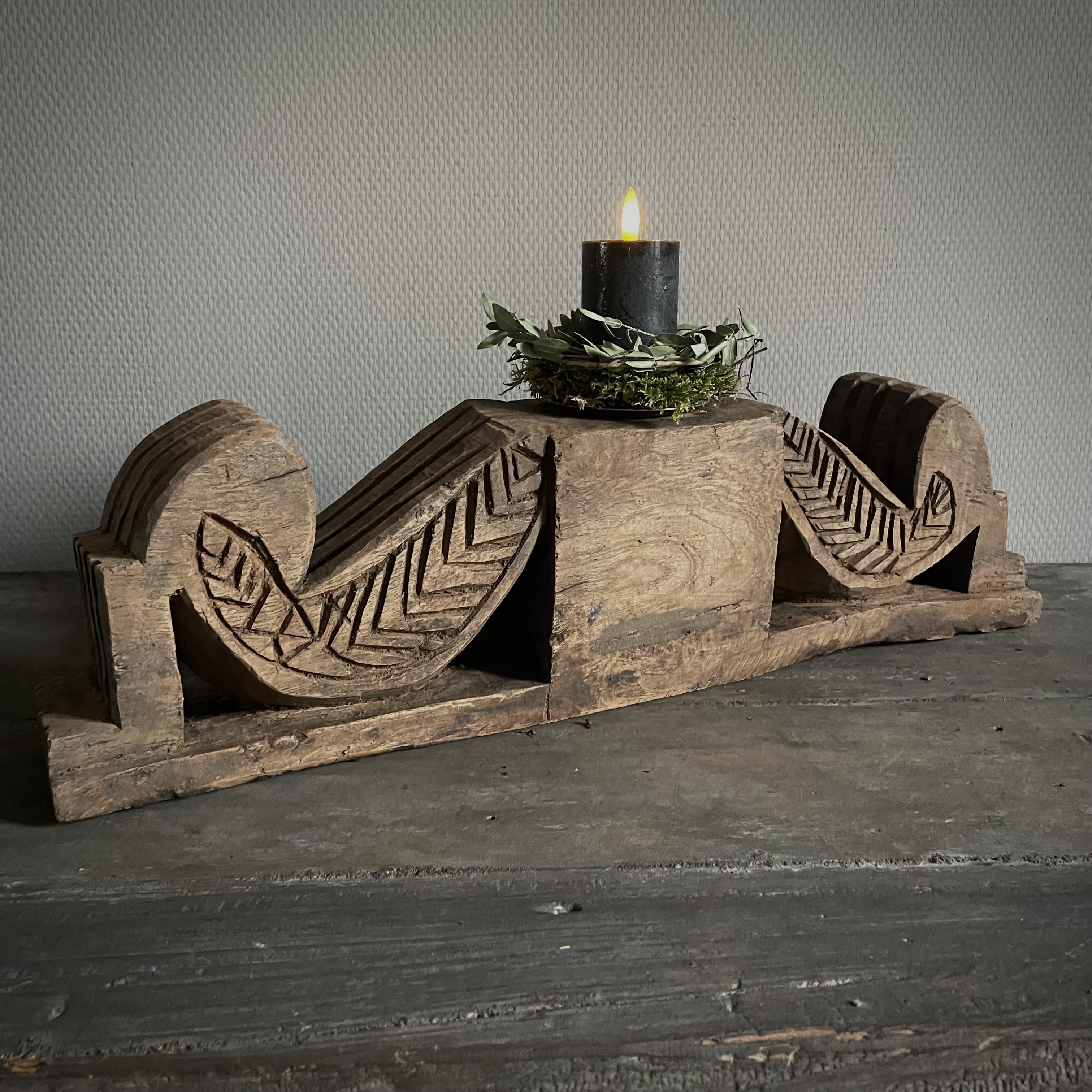 Oud ornament NR 44 ( L 56 cm.)