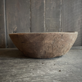 Oud houten schaaltje 5 ( Dia 22,5 cm)