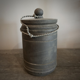 Houten pot met deksel (H 26 cm.)