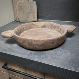 Oud houten schaal ( L 45 cm)