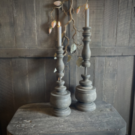 Sobere houten kandelaar  xl (50 cm hoog)