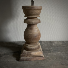 Massief houten balusterlamp  (H 49 cm)