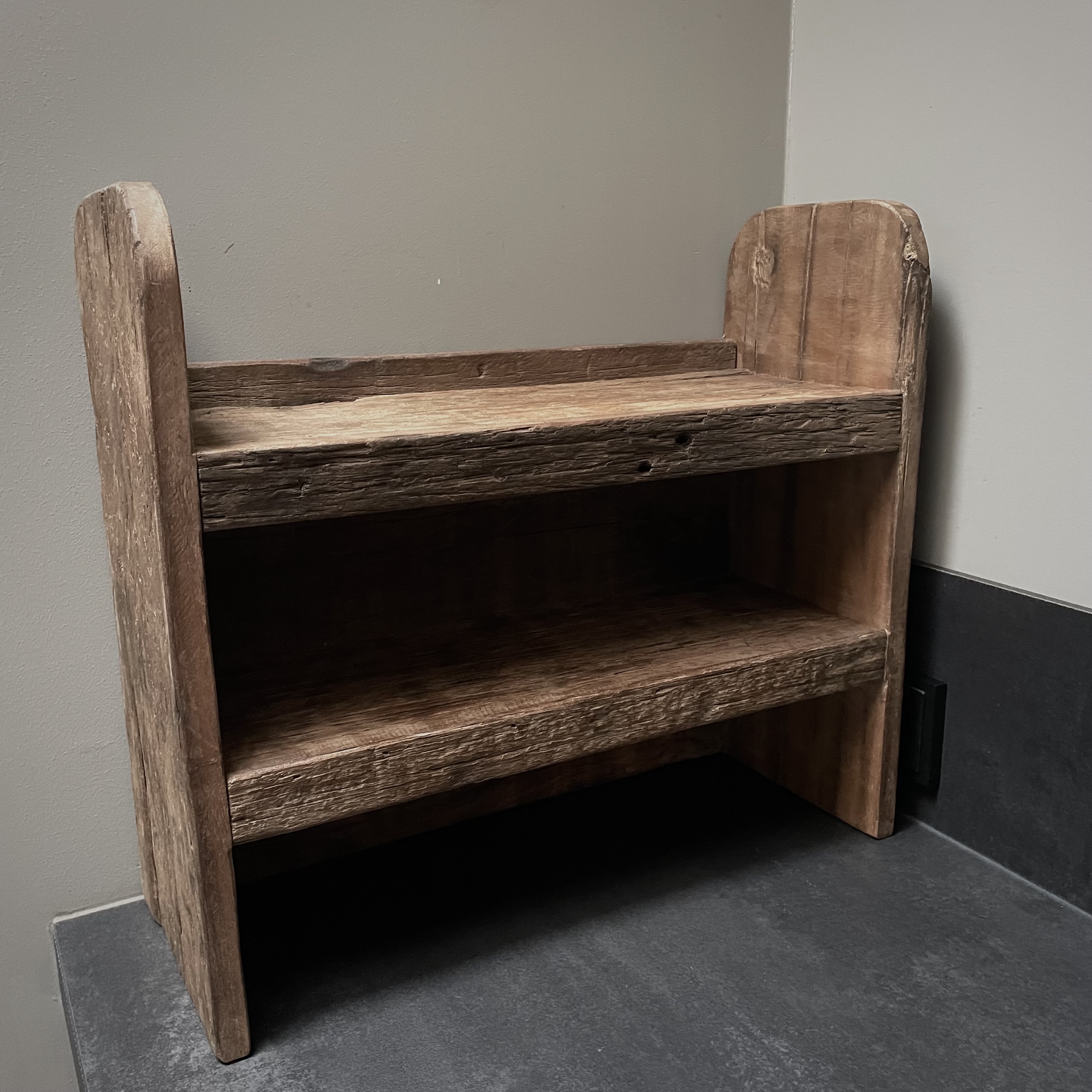 Zwaar houten rek 'truckbody wood' (Br 50 cm)