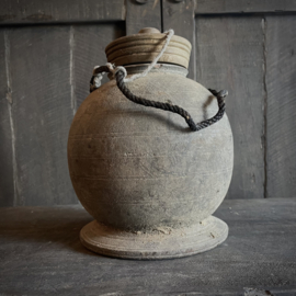 Oude Nepalese pot 136 (H 24 cm)