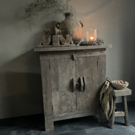 Old Farm  cabinet Aura Peeperkorn