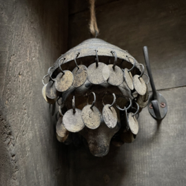 Metalen klos 'muntjes' (H 17 cm)