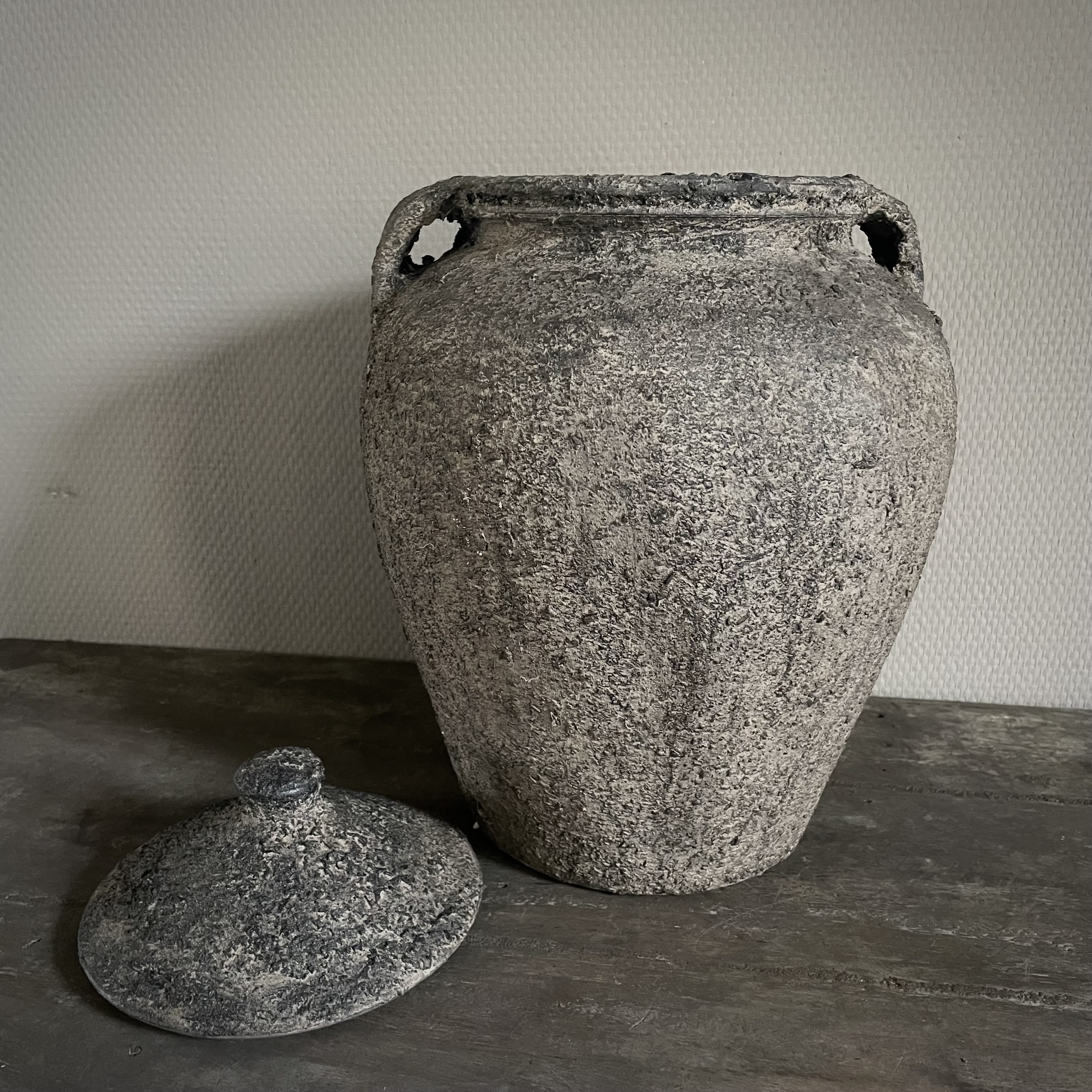 Prachtige kruik/ vaas met deksel (H 36 cm)