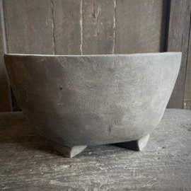 Massief houten trog/ bowl op voet. ( Dia 30 cm.)