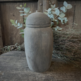 Houten pot met deksel (H 24,5cm.)