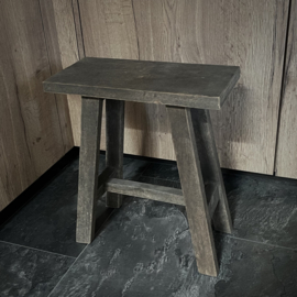 Houten kruk 'Luksa' (Br 40,5 cm)
