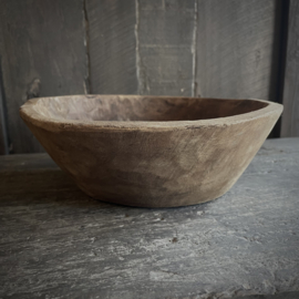 Oud houten schaaltje 9 ( Dia 22 cm)