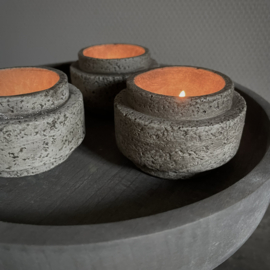 Waxinehouder 'cilinder' van beton PMR Ø 8 cm.