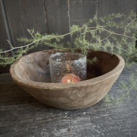 Oud houten schaaltje 9 ( Dia 22 cm)