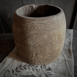 Oude Nepalese pot K (H 17 cm)