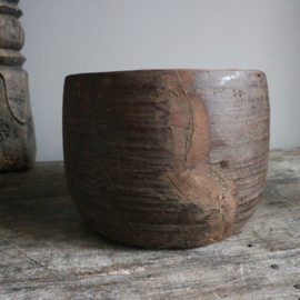 Oude Nepalese pot 12 (H 18,5 cm)