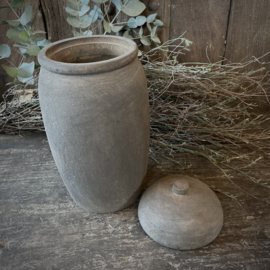 Houten pot met deksel (H 24,5cm.)