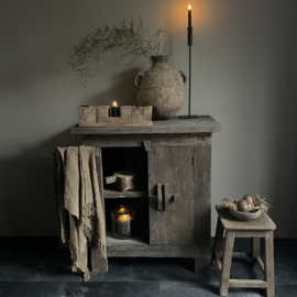 Old Farm  cabinet Aura Peeperkorn