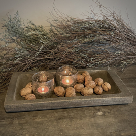 Langwerpige houten schaal (L 41 cm)