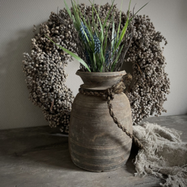 Oude Nepalese pot  NR136 (H 25 cm)